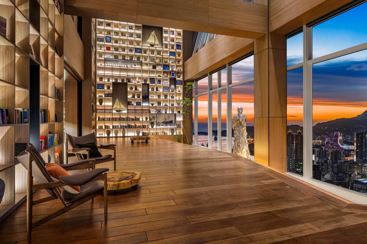Tai Urban Resort 카오슝 외부 사진 The Library at The Ritz-Carlton, Downtown, Los Angeles