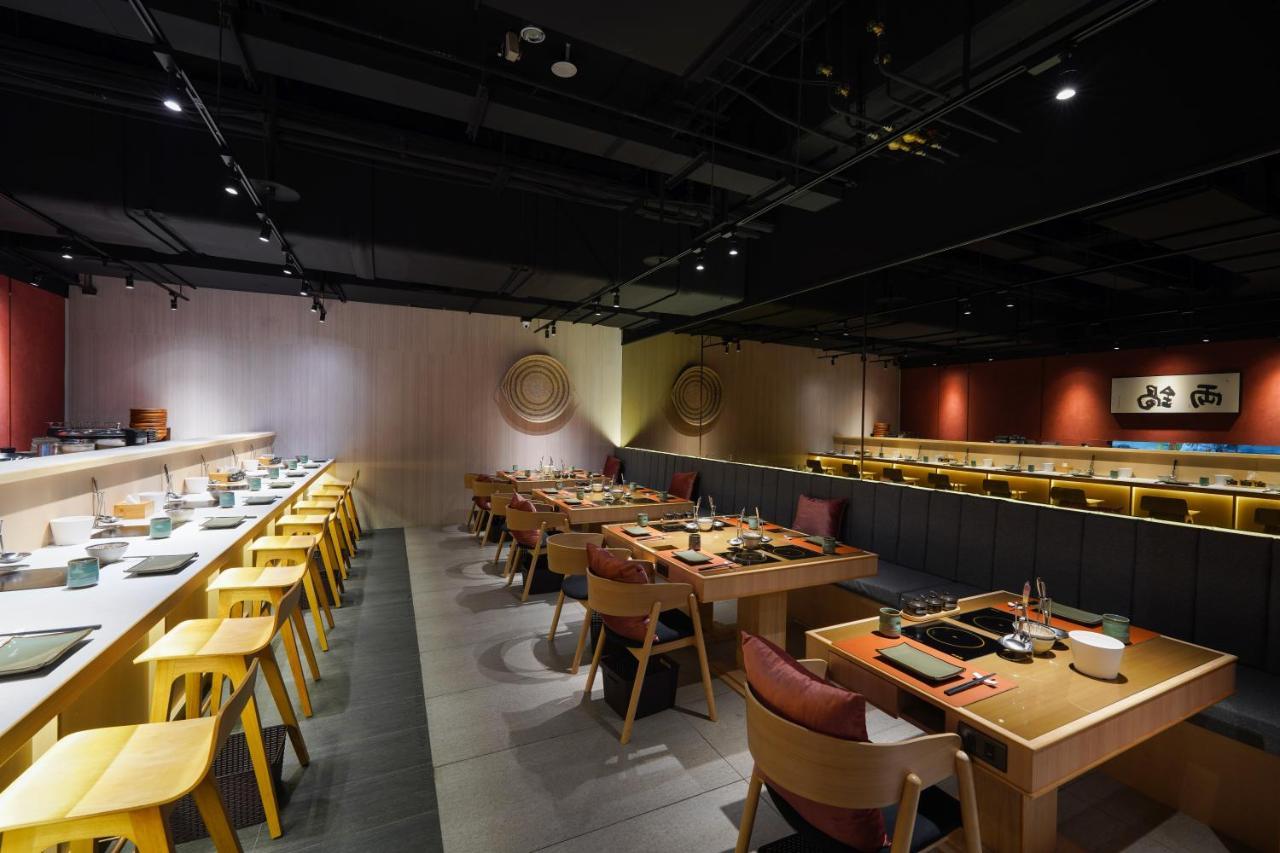Tai Urban Resort 카오슝 외부 사진 Interior of a restaurant in Hong Kong