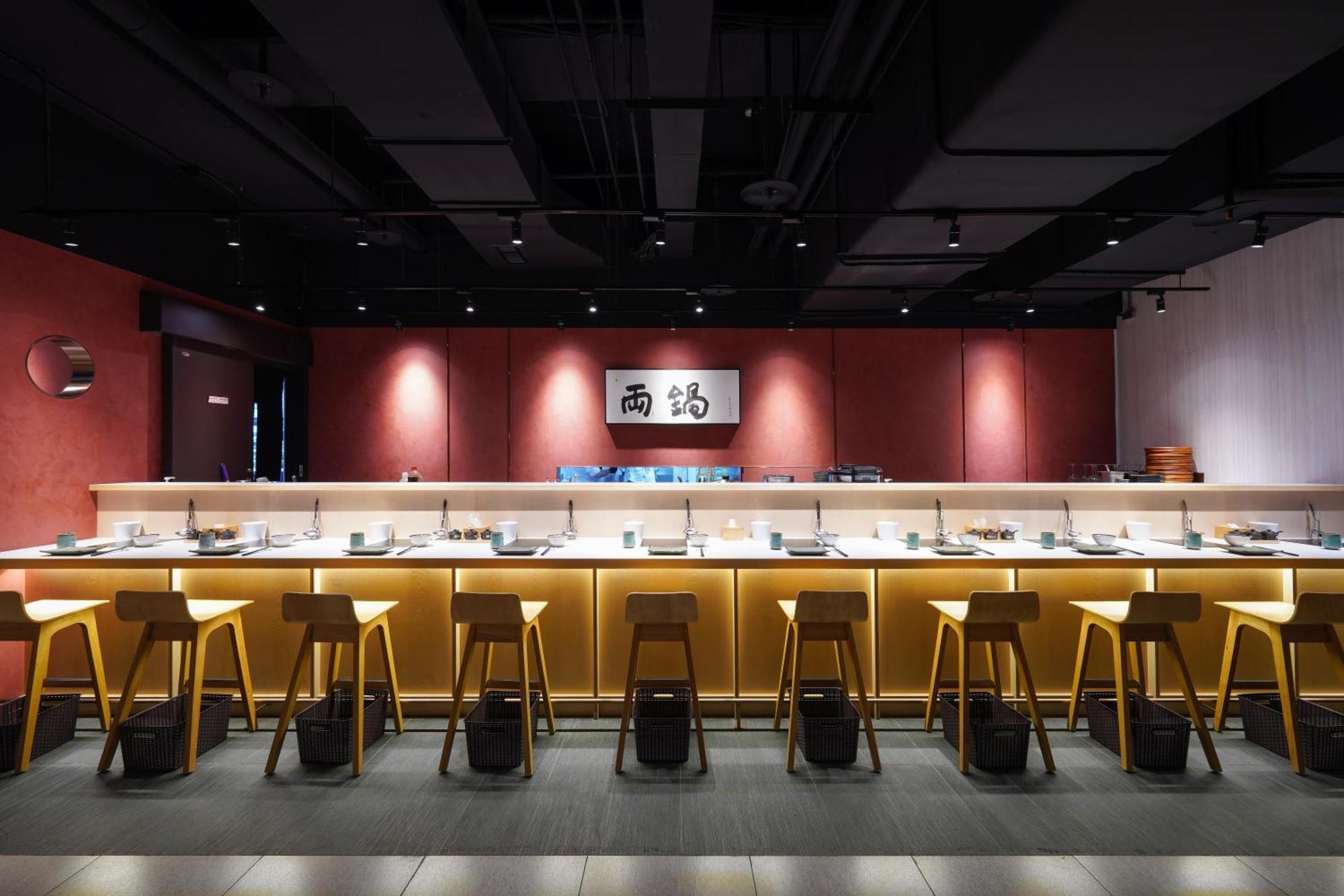 Tai Urban Resort 카오슝 외부 사진 Sushi restaurant in Bangkok, Thailand